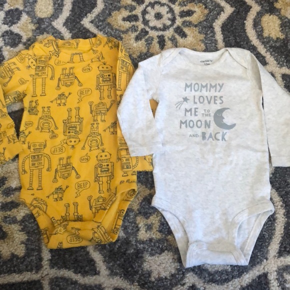 Bundle of Carter’s outfits - Picture 4 of 5